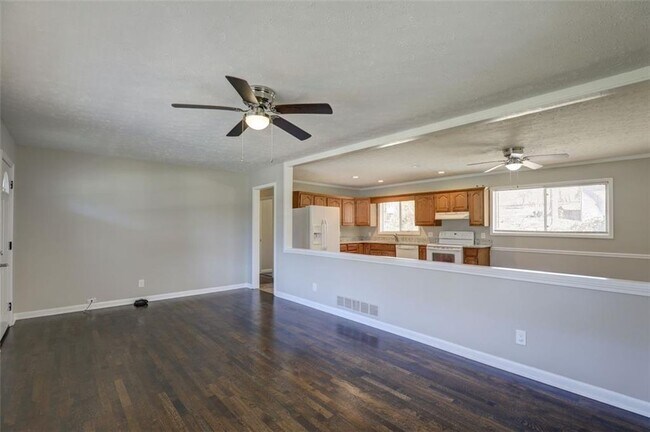 Foto del edificio - 2585 Walton Way SW