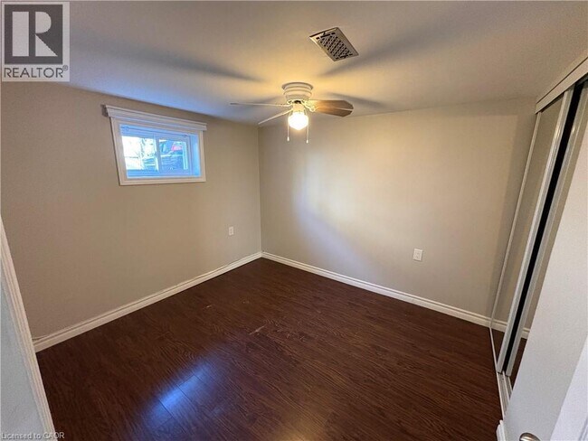 Photo du bâtiment - 285 E 28th St
