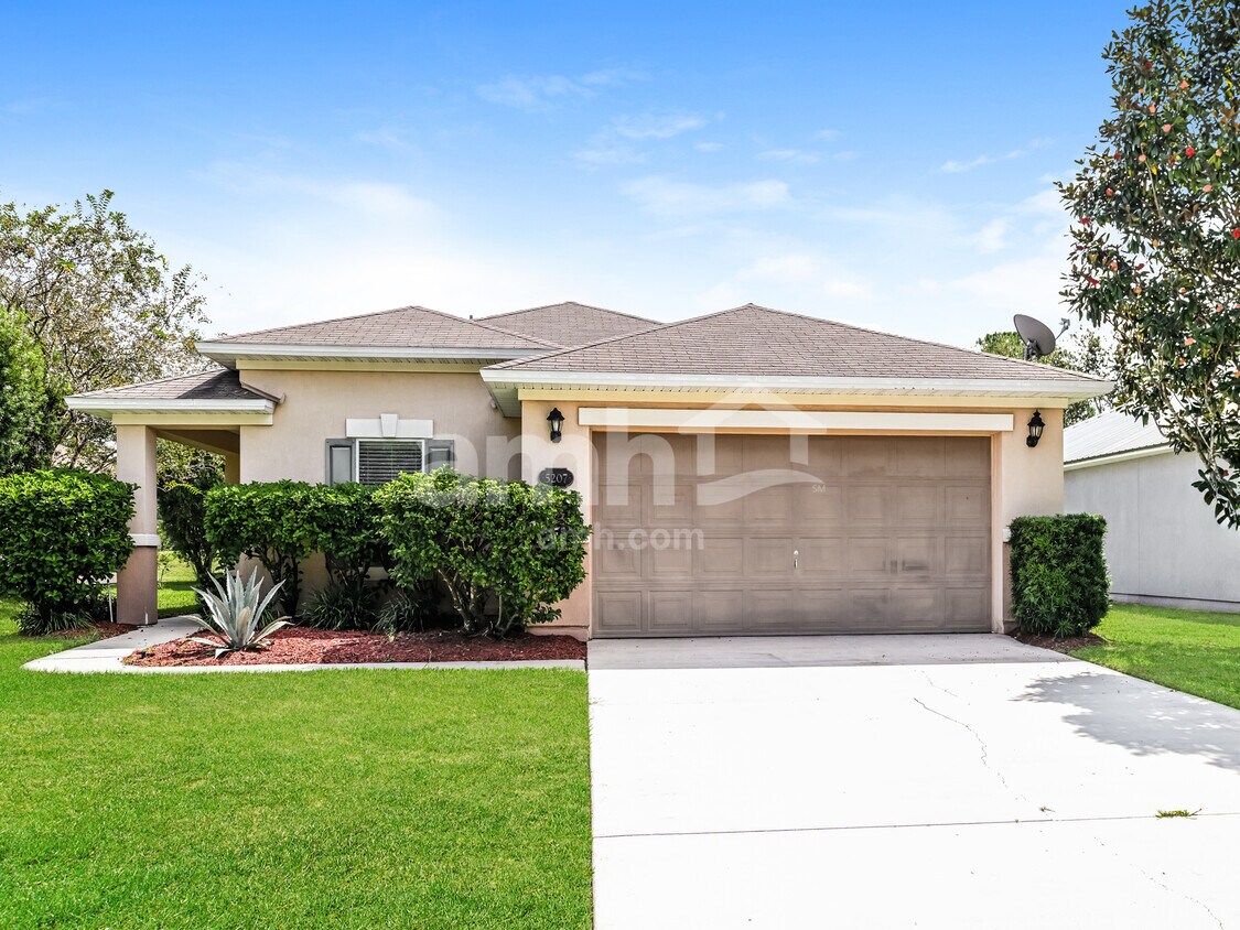 Foto principal - 5207 Cypress Links Blvd