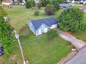 Building Photo - 29449 Andrea Ln
