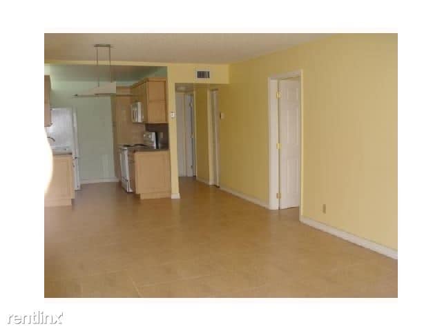 Building Photo - 2821 NE 163rd St