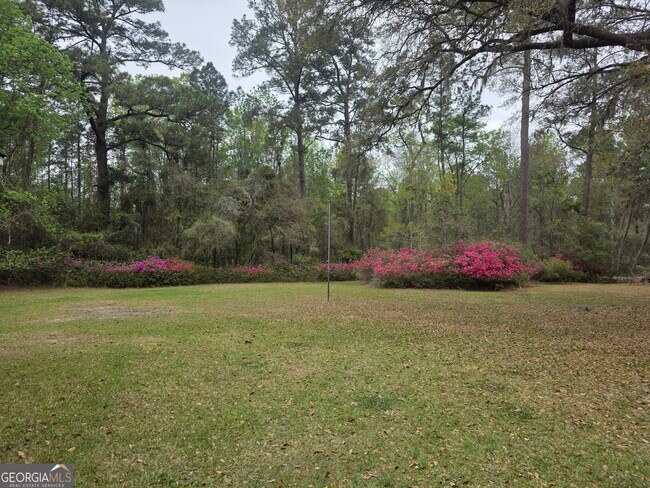 Foto del edificio - 583 Mill Pond Rd