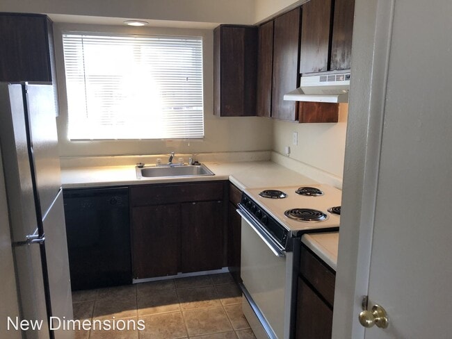 Building Photo - 2 br, 1.5 bath House - 3291 Gypsum Road