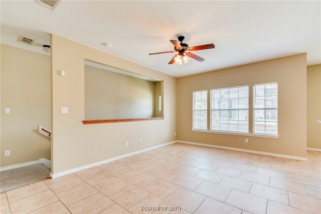 Building Photo - 1811 George Bush Dr E