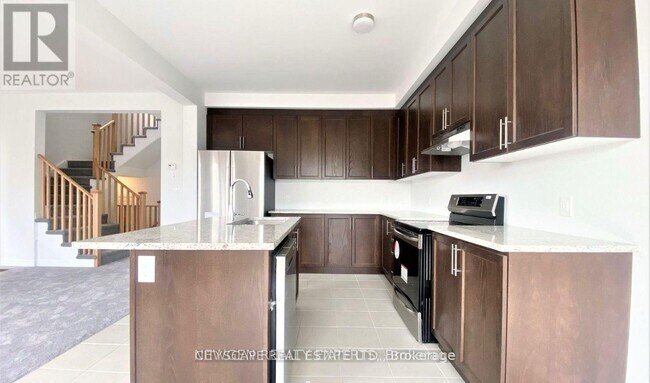 Building Photo - 1009 LOCKIE Dr