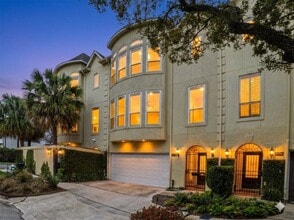 Building Photo - 1978 Indiana St