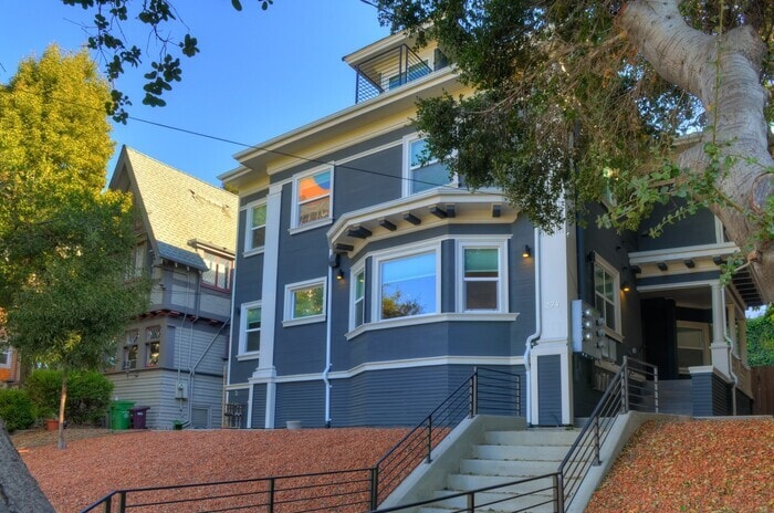 Primary Photo - Newly Remodeled 2 Bedroom / 1 Bathroom Apa...