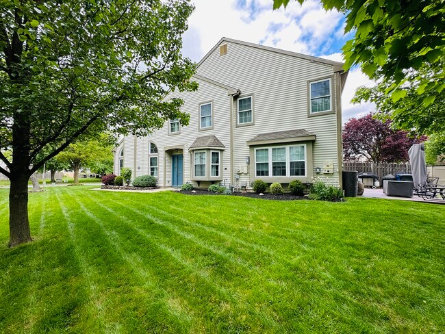 Building Photo - 32 Alderton Ln