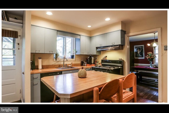 Foto del edificio - 5746 Cross Country Blvd