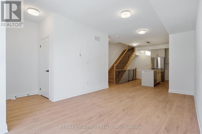 Building Photo - 30 Burleigh Mews