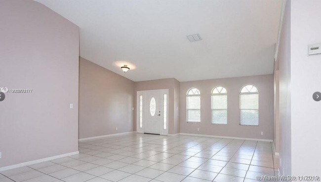 Foto del edificio - 16941 SW 5th St