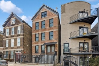Building Photo - 2142 N Oakley Ave