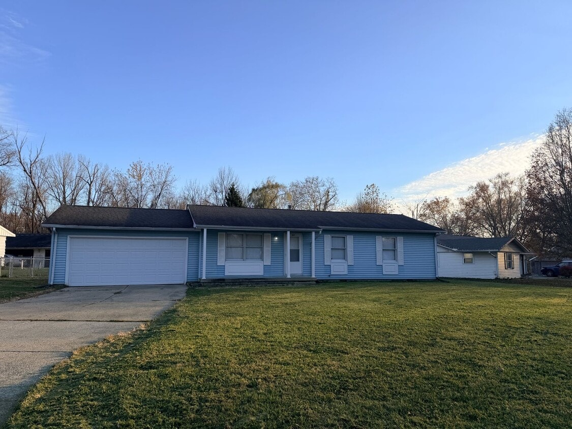 Primary Photo - 1039 Rolling Hill Rd