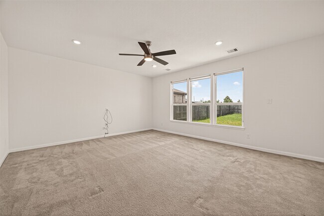 Building Photo - 25526 Reign Wayman Ct