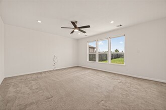 Building Photo - 25526 Reign Wayman Ct