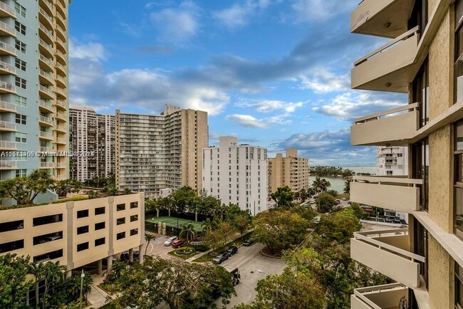 Foto del edificio - 2501 Brickell Ave