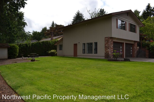 Building Photo - 4 br, 2.5 bath House - 4622 Bradford Loop SE