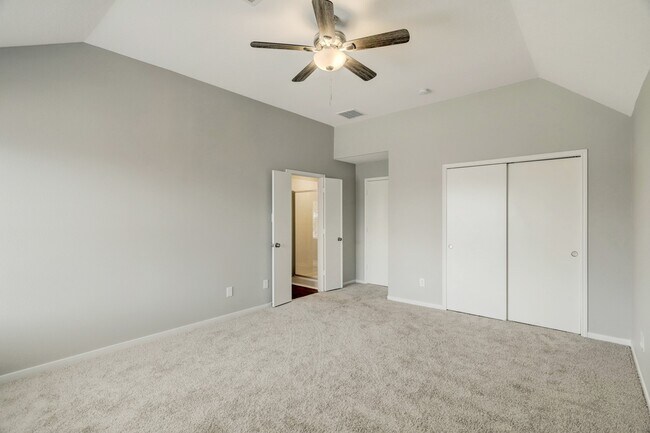 Foto del edificio - 5014 Mabry Stream Ct