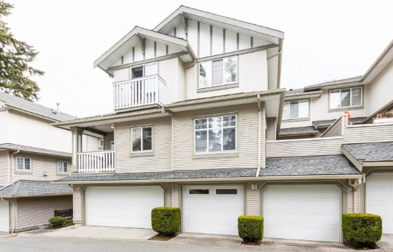 Building Photo - 2733 Parkway Dr