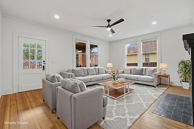 Foto del edificio - 3107 Old Buncombe Rd
