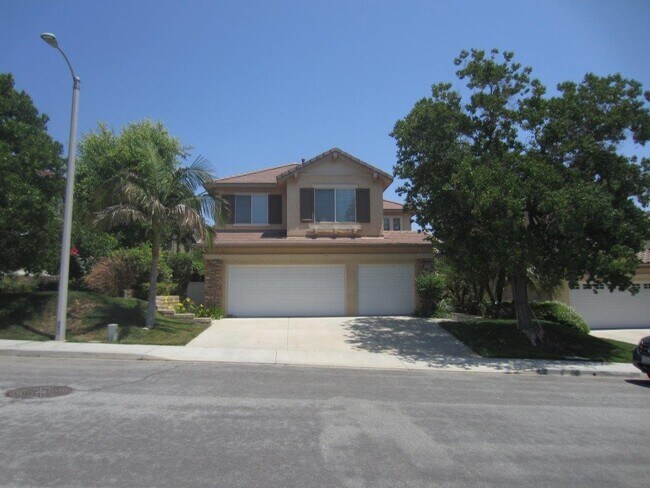 Building Photo - 2636 Fallcreek Ct