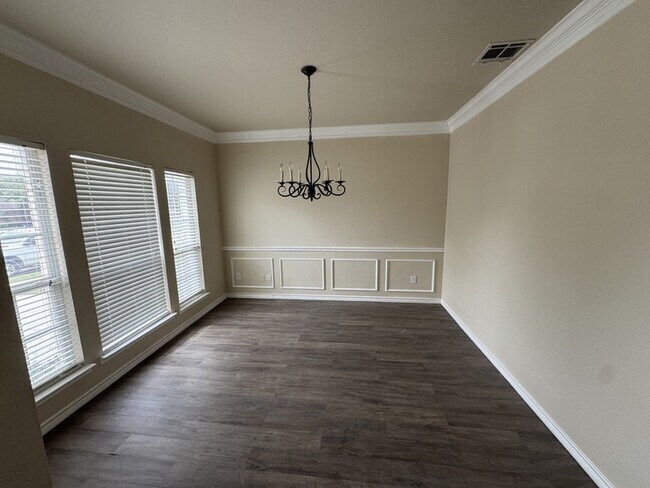 Foto del edificio - 8500 Riverwalk Trail