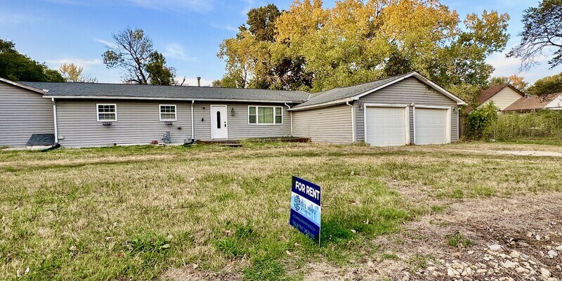 Foto principal - 11020 E Belaire