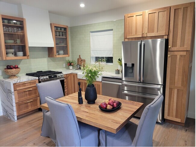 Foto del edificio - 3649 Cazador St