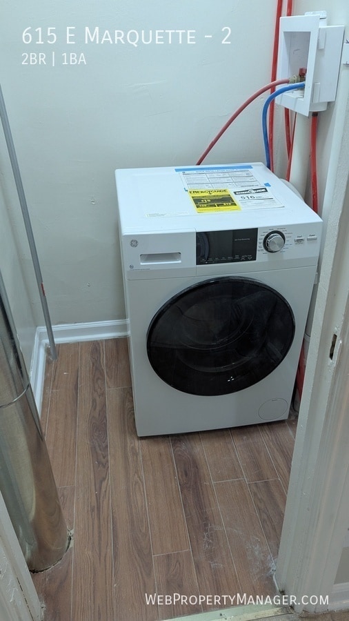 Building Photo - 615 E Marquette-2