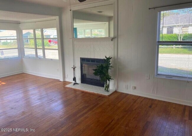 Foto del edificio - 902 2nd St N