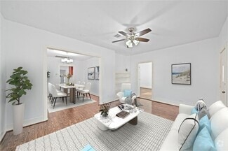 Building Photo - 2823 Bernardo De Galvez Ave