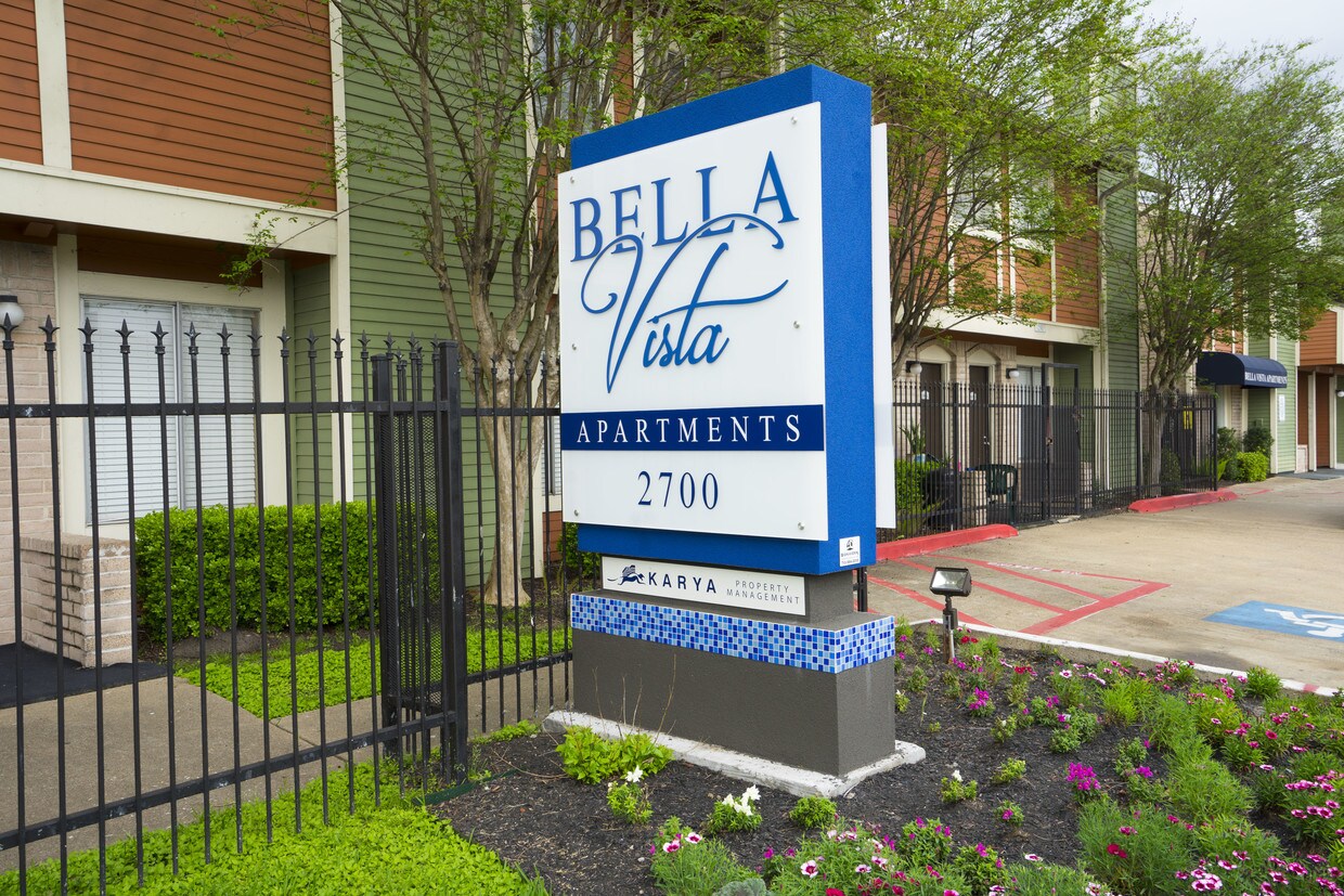 Bella Vista Apartments Houston, TX