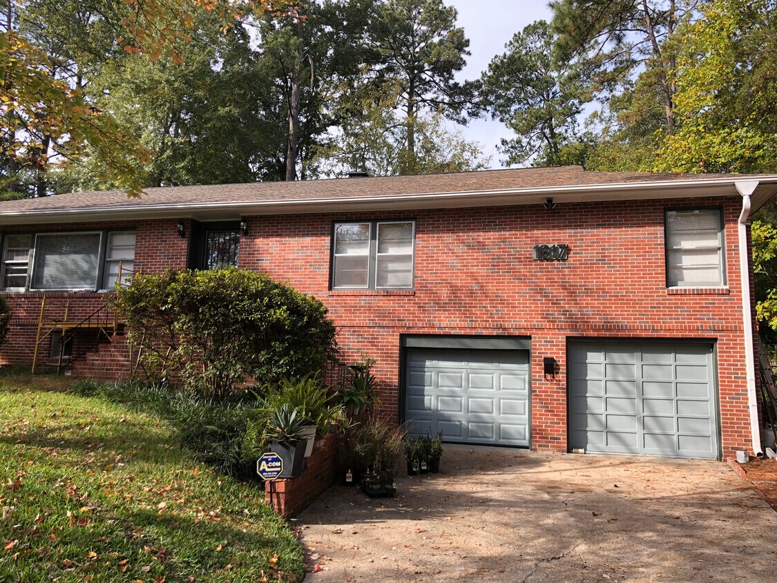 Foto principal - 1817 Dell Dr