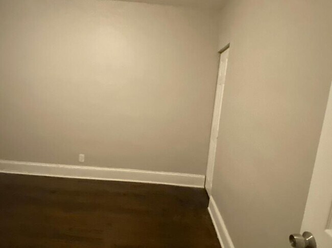 Foto del edificio - 2 bedroom in Chicago IL 60620