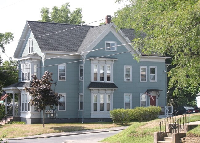 Building Photo - 43 Brook St