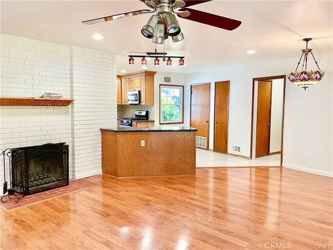 Building Photo - 2624 Towner Ln