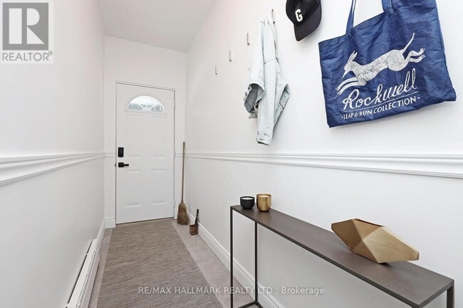 Building Photo - 41 Saulter St