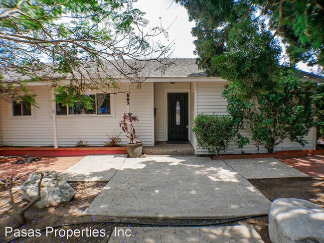 Building Photo - 3 br, 2 bath House - 803 Tarento Dr.