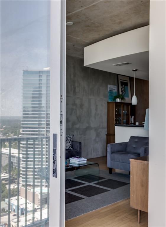 Building Photo - 360 Nueces St