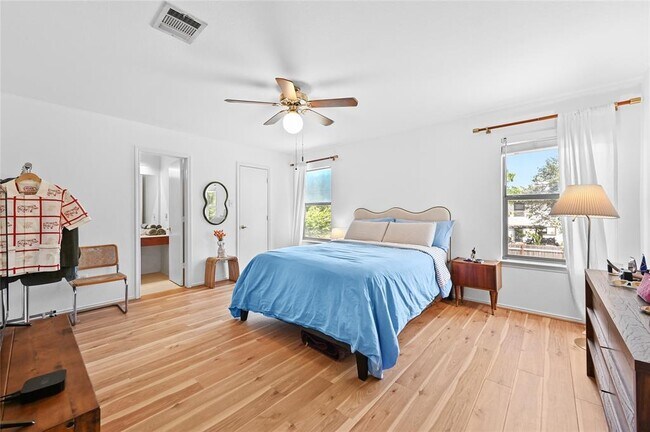 Foto del edificio - 7521 Marble Crest Dr