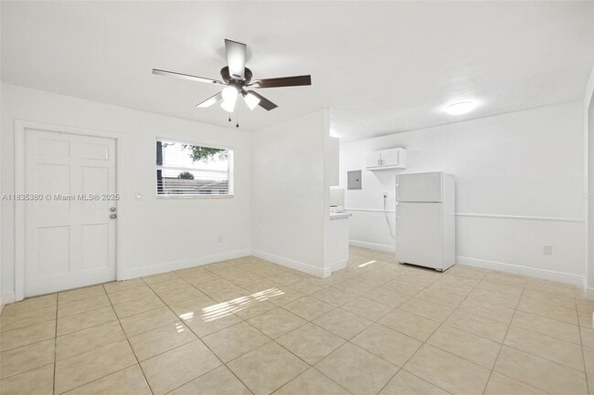 Building Photo - 7130 W 11th Ct