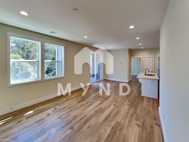 Building Photo - 3 br, 2 bath Condo - 2738 Franz Kafka Ave ...