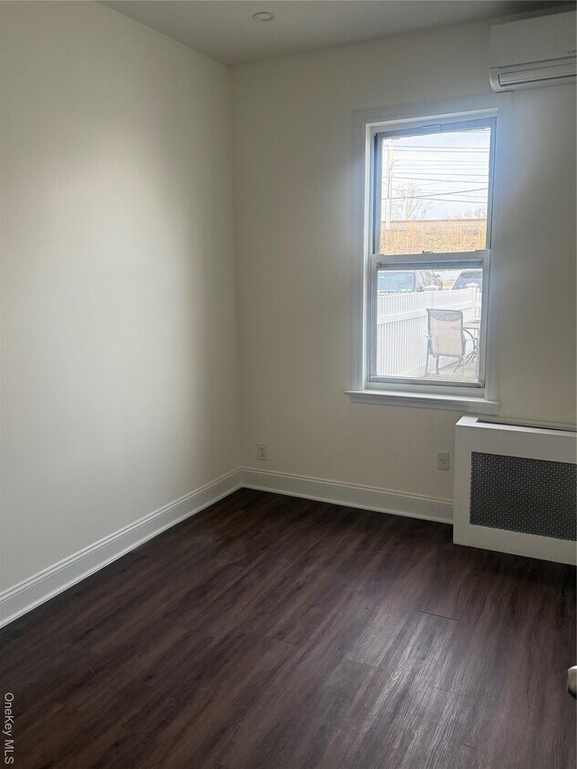 Foto del edificio - 151 Tulip Ave