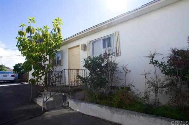 Primary Photo - 1380-1382 Summit Ave