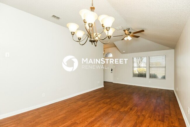 Foto del edificio - 3 Bedroom Pet-Friendly Home in ARLINGTON, TX with Main Street Renewal