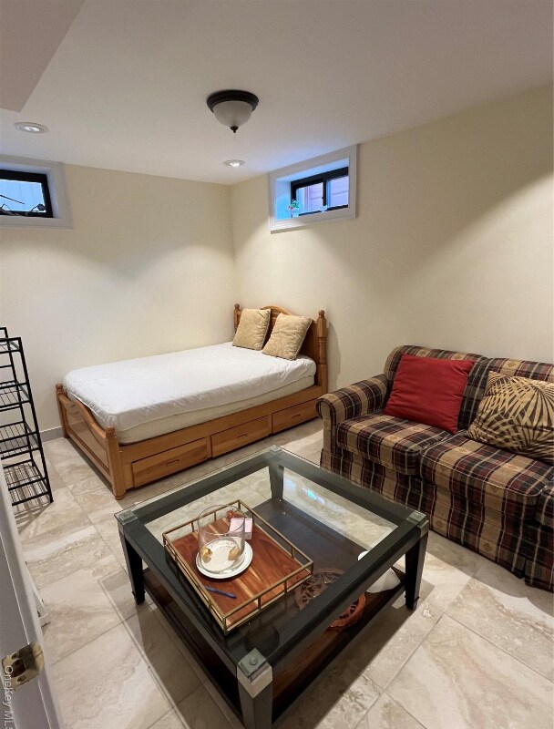 Foto del edificio - 55-69-69229 229th St