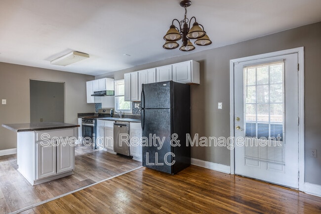 Building Photo - 2833 Cardo Dr NW