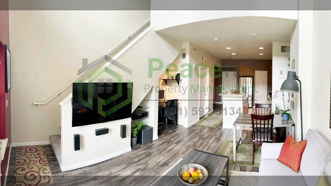 Building Photo - 5 500 W