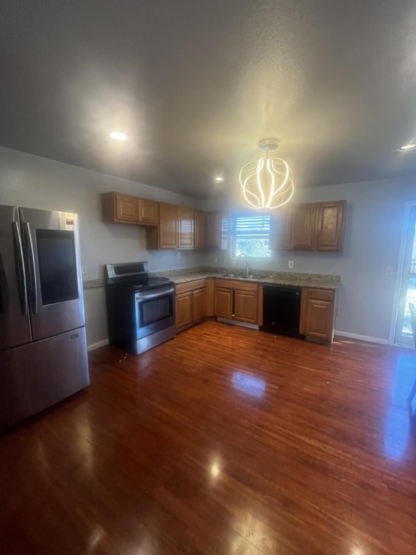 Foto del edificio - 4403 S Roberts St