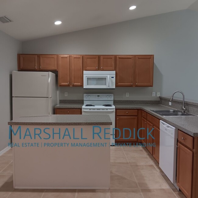 Foto del edificio - 870-872 Apartment St